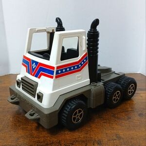 1984 Fisher-Price Husky Helpers Semi Truck Rig #327